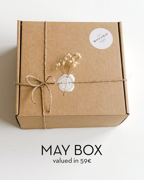 MAY CANDLE BOX-Moi & Ko Packaging For Candles Ideas, Candle Gift Box Packaging, Candle Box Packaging Design, Candle Packaging Ideas Boxes, Packaging Velas, Candle Packaging Ideas, Candle Box Design, Candles Packaging, Venus Candle