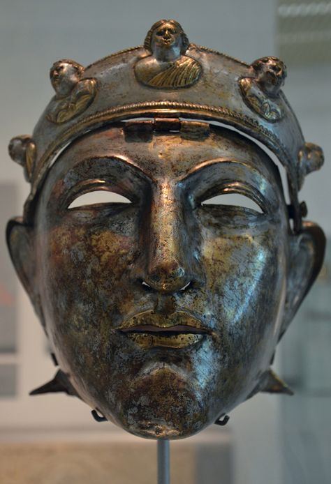 The Nijmegen cavalry helmet, an iron mask sheathed in bronze and silver discovered in 1915 on the left bank of the Waal river near Nijmegen, second half of the first century, Museum het Valkhof, Nijmegen (Netherlands) © Carole Raddato Roman Cavalry, Iron Mask, Roman Helmet, Roman Artifacts, Sports Helmet, Roman Soldiers, Roman History, Roman Art, Art Antique