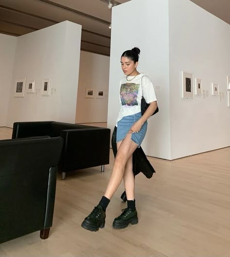 Outfit Para Fiesta Casual, Instagram Museum, April 27, Basic Outfits, Korean Outfits, Looks Style, Casual Style Outfits, Outfits Casuales, Cute Casual Outfits