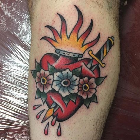 Scared Heart, Traditional Heart Tattoos, Sacred Heart Tattoo, Trad Flash, Tato Tradisional, Sacred Tattoo, Sacred Heart Tattoos, Tattoo Heart, Sacred Hearts