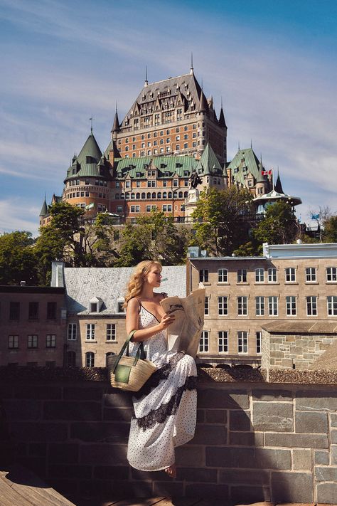 Quebec City Picture Ideas, Quebec City Fall Outfit, Quebec City Summer Outfits, Quebec Outfits Summer, Quebec Photo Ideas, Quebec City Photo Ideas, Quebec City Photography, Quebec City Canada Summer, Quebec City Aesthetic Summer