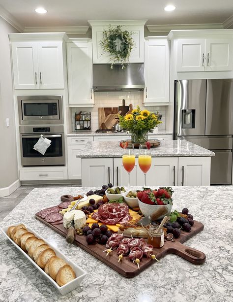 Charcuterie Display, Recipes Dessert Easy, Food Recipes Dessert, Dessert Easy, Island Decor, All About Food, Recipes Dessert, Charcuterie Boards, Charcuterie Board