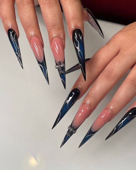 🥀❤️‍🔥 the elevation in nails >>> | Instagram Nails July, Blue Stiletto Nails, Acrylic Nails Stiletto, Stilleto Nails Designs, Punk Nails, Edgy Nails, Grunge Nails, Stiletto Nails Designs, Work Nails