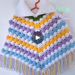 Ponchito con cuello abierto para niñas (PASO A PASO) 🧶 | Cómo tejer un ponchito con cuello camisa 😍 | By Mundo del crochet | Facebook Crochet Poncho, Ponchos, Crochet