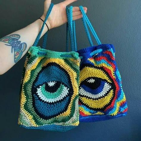 Trippy Crochet Pattern, Surface Crochet Ideas, Crochet Gift Ideas For Boyfriend, Trippy Crochet, Punk Crochet, Funky Crochet, Tote Crochet, Gilet Crochet, Free Form Crochet