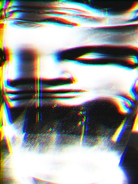 chromatic aberration digital glitch  antiope_x rainbow  spectral Chromatic Abberation Art, Chromatic Aberration Art, Chromatic Aesthetic, Glitch Portrait, Glitch Photography, Digital Distortion, Glitch Aesthetic, Weird Photography, Glitch Effect