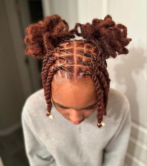 Two Ponytail Dread Styles, Short Loc Styles For Women Summer, Different Dread Styles For Women, Dreadlock Hairstyles Female, Loc Styles Thick Locs, Locs Hairstyles Buns, Girl Retwist Styles, Barrel Ponytail Locs, Hairstyles Locs Dreadlocks