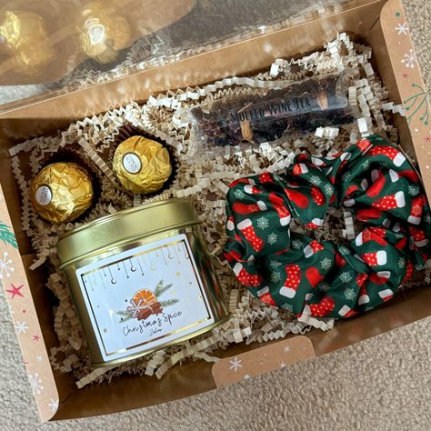 Christmas Gift Box Christmas Spices, Candle Gift Box, Personalized Teacher Gifts, Candle Gift Set, Mulled Wine, Personalized Candles, Star Gift, Christmas Gift Box, Soy Wax Candle