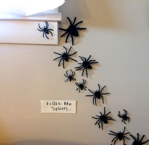 harry potter party decor spider Harry Potter Halloween Decorations, Harry Potter Diy Decorations, Harry Potter Party Decorations, Harry Potter Marathon, Harry Potter Halloween Party, Cumpleaños Harry Potter, Harry Potter Bedroom, Festa Harry Potter, Harry Potter Birthday Party