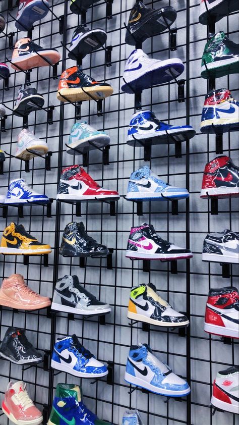 all the fav jordan 1's in one place Sneaker Head Closet, Jordan Shoes Wallpaper, Dunk Nike, Jordan One, Jordan Collection, Nike Shoes (men), Trendy Shoes Sneakers, Nike Shoes Girls, Kicks Shoes