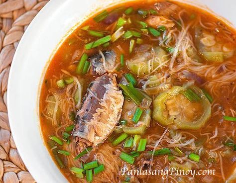 Sardines with Misua is a very simple recipe. This is very budget friendly and easy to prepare. Misua Recipe, Sardines In Tomato Sauce, Panlasang Pinoy Recipe, Canned Sardines, Philippines Recipes, Sardine Recipes, Quick And Easy Soup, Soup Dish, Filipino Dishes