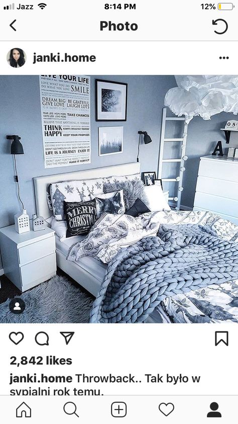 Grayish Blue Room Ideas, Black White And Light Blue Bedroom, Blue Room Accessories, Blue Bedroom Teenage Girl, Light Blue Room Ideas Bedroom, Light Blue Aesthetic Bedroom Ideas, Blue Bedroom Ideas For Teens, Blue Teenage Girl Bedroom Ideas, Baby Blue Room Aesthetic