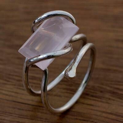 Silver Stone Ring, Mobius Strip, Single Stone Ring, Swirl Ring, Wrap Ring, Rose Quartz Stone, Wire Rings, Handcrafted Rings, Pink Quartz