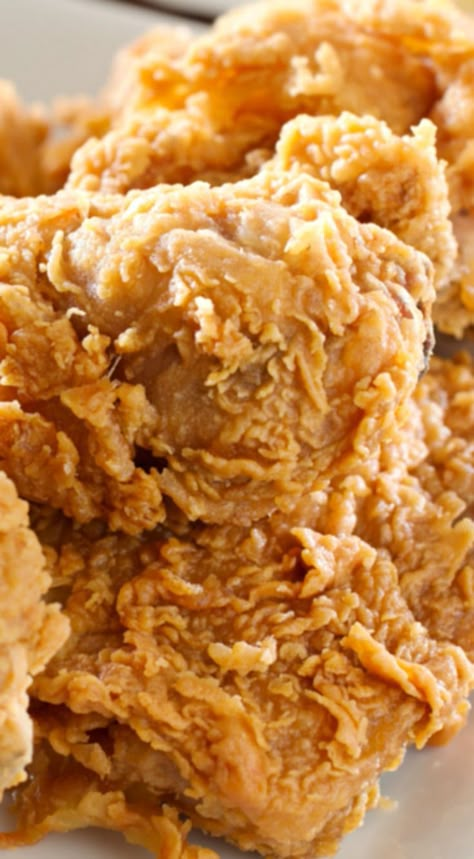 Kfc Chicken Recipe Copycat, Copycat Kfc Chicken, Kfc Fried Chicken Recipe, Kfc Recipes, Kfc Fried Chicken, Best Fried Chicken Recipe, Fried Chicken Recipe Southern, Copycat Kfc, Honey Chipotle Chicken