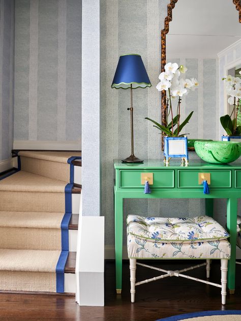 Lady Sings The Blues — SCW Interiors Chinoiserie Foyer Table, Grand Millenial Foyer, Chinoiserie Entryway, James Farmer Interiors, Color Console Small Table Blue, Pagoda Mirror Chinoiserie Chic, Green Chinoiserie Vase, Boston House, Green Chinoiserie Lamp