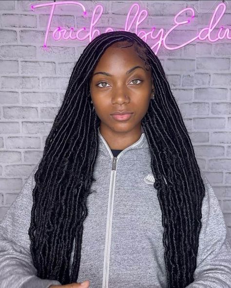 How to Soft Locs , Type of Hair Used & 30 Soft Locs Hairstyles Side Part Soft Locs, 24 Inch Soft Locs, 28 Inch Soft Locs, Soft Distressed Locs, Different Color Soft Locs, Soft Locs Tutorial Videos, Big Soft Locs, Straight Soft Locs, Types Of Locs For Women