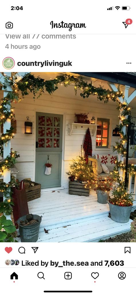 Christmas Porch Decor Ideas, Beautiful Christmas Decorations, Christmas Front Porch, Cottage Christmas, Christmas Porch Decor, Front Porch Decorating, Merry Christmas To All, Christmas Porch, Front Porch Christmas Decor