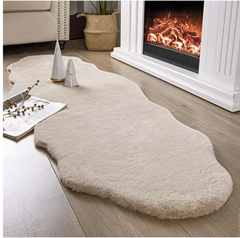 Elle Bee Edit approved Ashler Home Deco Ultra Soft Faux. Perfect touch for home living. White Area Rug Bedroom, Carpet For Nursery, Area Rug For Bedroom, Faux Fur Area Rug, Living Single, Fur Rug, Chair Seat Cushion, Bedroom Area Rug, Diy Rug