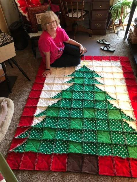 Rag Quilt Christmas Tree Pattern, Snowman Rag Quilt Pattern, Quilting Projects Christmas, Quilts Made From Shirts, Christmas Tree Rag Quilt, Christmas Tree Rag Quilt Patterns, Christmas Rag Quilts Ideas, New Quilt Patterns 2023, Christmas Quilts Easy