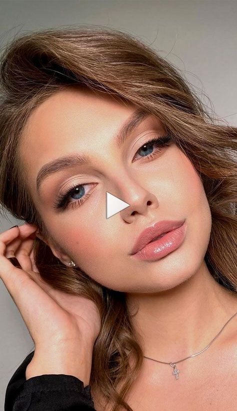 Hoco Makeup Looks, Makeup Glowy, New Year's Makeup, Wedding Makeup For Brown Eyes, Top Makeup, Eye Makeup Pictures, Natural Makeup Tutorial, Neutral Makeup, Homecoming Makeup Browneyes