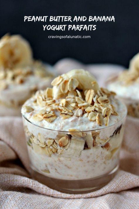 Yogurt Parfaits Strawberry Yogurt Parfait, Granola Dessert, French Toast Cinnamon, Yogurt Recipes Healthy, Yogurt Parfait Recipe, Bacon Waffles, Peanut Butter Yogurt, Banana Yogurt, Granola Parfait