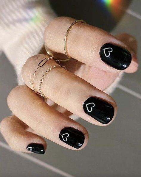 FALL SEASON STYLE: 17 classy ways to wear SHORT BLACK nails — ASHLINA KAPOSTA Black Nail White Heart, Black Nails With White Design Simple, Black Nails With A Heart, Black Heart Nail Art, Black Nails White Heart, Black Nails With Hearts, Black And White Heart Nails, Black Nails Heart, Black Nails With Heart