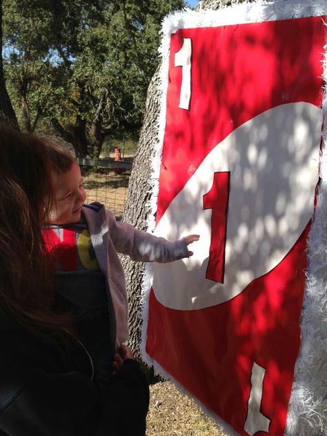 UNO party theme homemade UNO card piñata. Giant Uno Cards Diy, Giant Uno Cards, Uno Birthday Party, First Bday Party Ideas, Uno Party, Uno Birthday, Kid Birthday Party Ideas, Game Night Party, Uno Card