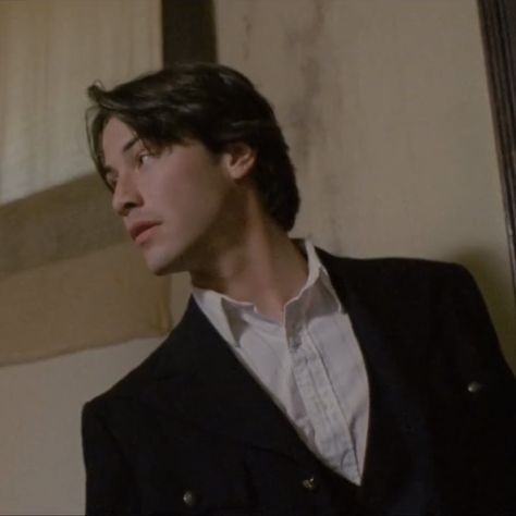 My Own Private Idaho Keanu Reeves, Keanu Reeves Young Pictures, Keanu Reeves Selfie Picture 2023, Speed Keanu Reeves, 90s Keanu Reeves, Keanu Reeves My Own Private Idaho, My Private Idaho, Young Keanu Reeves, Keanu Reeves Pfp