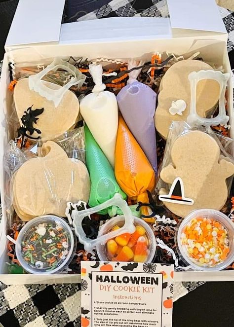 Halloween Cookie Box Sets, Diy Halloween Cookie Kits, Halloween Diy Cookie Kits, Halloween Sales Ideas, Halloween Cookie Decorating Kit, Halloween Cookie Kits, Porch Bakery, Halloween Theme Birthday, Cookies Making