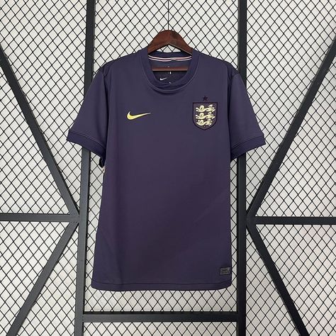 ENGLAND☸️ England Football Jersey, Portugal Train, France Train, Liverpool Manchester United, Soccer Accessories, Liverpool England, Brighton & Hove Albion, Kids Training, England Football