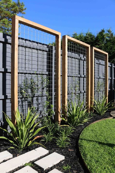 North facing deck soaks up the sun, insitu concrete steppers connects the living space to the garden & lawn. Repeats of architectural mesh trellis add drama through the garden, andding privacy and a visually interesting backdrop. 

Garden design & installation by Boodle Concepts landscaping in Melbourne Mesh Trellis, Moderne Have, Backyard Design Ideas Budget, Garden Screening, Outdoor Privacy, Outdoor Gardens Design, Backyard Garden Design, Backyard Fences, Small Backyard Design