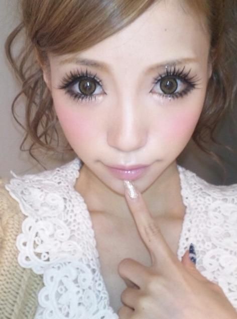 1/50 pictures of satomi yakuwa #gyaru Gyaru Hair, Agejo Gyaru, Gyaru Makeup, Cute Asian Fashion, Ulzzang Makeup, Heavy Makeup, Ideal Beauty, Gyaru Fashion, Brown To Blonde