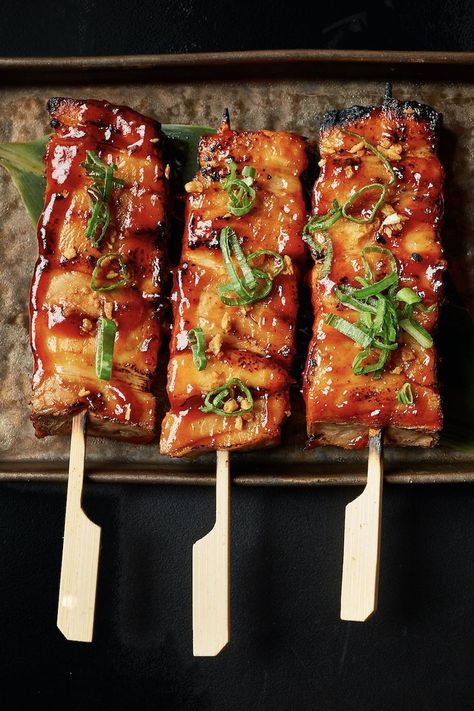 Pork belly is braised in an aromatic soy sauce based stock before being glazed in a sweet and sticky Filipino-style barbecue sauce and charred over hot coals. Definitely one to try out on your next barbecue. Remember to soak the wooden skewers in water for 30 minutes before using to stop them from burning up over the flames! Best Pork Belly Recipe, Gastronomic Food, Pork Skewers, Wooden Skewers, Hot Coals, Pork Belly Recipes, Skewer Recipes, Barbecue Pork, Fine Dining Recipes