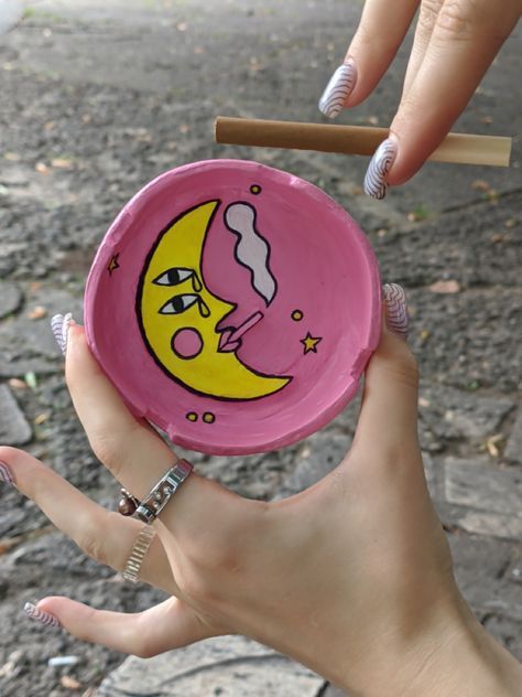 Ashtray Designs Clay, Ashtray Design Ideas, Clay Ash Trays Aesthetic, Cute Clay Ashtray Ideas, Clay Art Ashtray, Handmade Ashtray Clay, Cute Ashtray Clay, Ashtray Clay Ideas, Diy Clay Ashtray Ideas