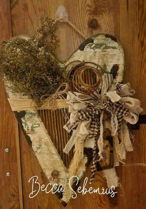 Credit: Becca T Sebemius Boho Country Decor Farmhouse Style, Wooden Hearts Crafts, Primitive Valentine Decor, Rustic Valentine Decor, Bed Spring Crafts, Valentine Wood Crafts, Vintage Valentine Crafts, Prim Crafts, Shabby Chic Hearts