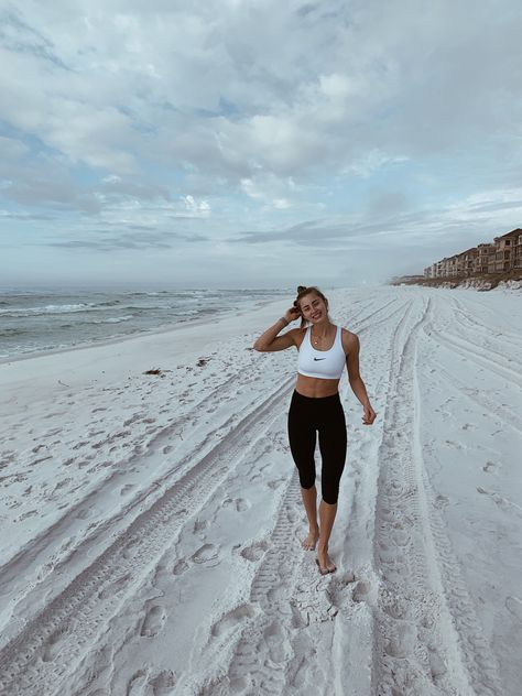 Beach Running Outfit, Beach Run Aesthetic, Florida Destin, Beach Run, Beach Workout, Life After High School, Beach Workouts, Running On The Beach, Morning Running