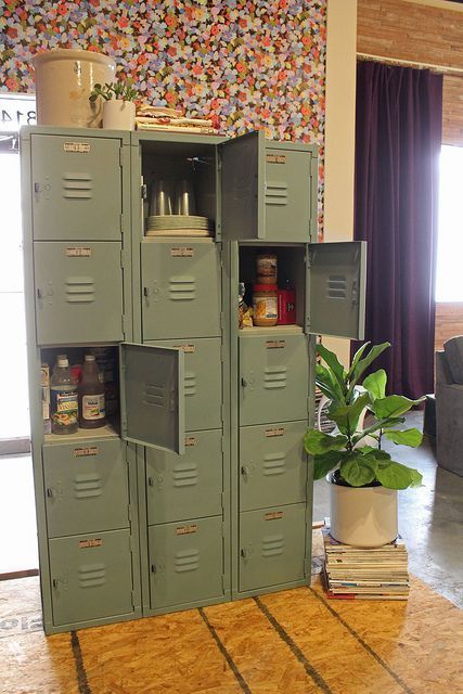 Use a set of old lockers to make a stand alone pantry in a small kitchen . Stand Alone Pantry, Small Kitchen Pantry, Repurposed Kitchen, Locker Ideas, Vintage Lockers, Industrial Style Decor, Kitchen Pantry Storage, School Lockers, Metal Lockers