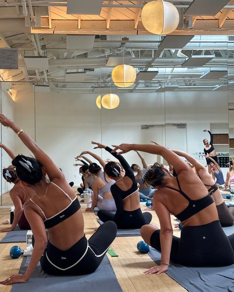 Ponytails and pilates ☁️🧘‍♀️✨ together with some of our EJ Ladies, we put Dream Crème to the test during a heated pilates class at Silver Springs in West Hollywood. Made to act as a multitasking hair mask (perfect for throwing in your hair before a workout), our friends were welcomed with a Dream Crème application station, custom pilates socks, gift bags and matcha to enjoy after the workout! Lower Body Strength Training, Inner Thigh Exercises, Best Inner Thigh Workout, Lower Body Strength, Thigh Workout, Pilates Socks, Inner Thigh Workout, Fitness Vision Board, Vision Board Pics