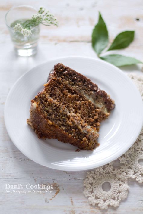 My Grandma’s Old Fashioned Walnut Cake Walnut Cake Recipe, Pudding Frosting, Different Types Of Bread, Creamy Pudding, Pecan Cake, Walnut Cake, Vanilla Pudding Mix, Savoury Baking, Types Of Bread