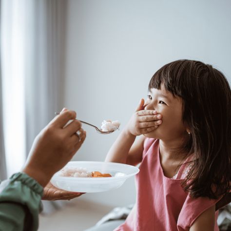 Picky Toddler Only Wants to Eat One Food - Mama Knows Nutrition Picky Toddler, Italian Olives, Picky Eating, Farm Food, Nutritious Diet, Mother Child, Eat Fruit, Toddler Fun, Picky Eaters