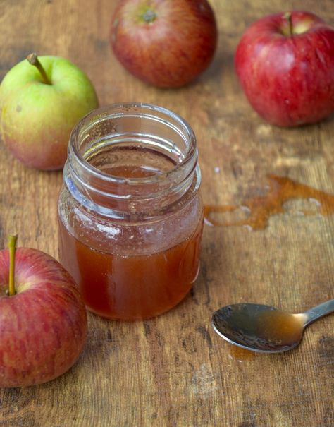 Easy Apple Syrup Made From Only Apples - Home Grown Happiness Coffee Simple Syrup, Syrup Recipe For Coffee, Apple Syrup Recipe, Simply Juice, Apple Syrup, Syrup Recipes, Simple Syrup Recipes, Apple Home, Coffee Syrup