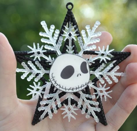 Jack Skellington Christmas, Nightmare Before Christmas Tree, Nightmare Before Christmas Ornaments, Jack The Pumpkin King, Nightmare Before Christmas Decorations, Nightmare Before Christmas Halloween, Creepy Christmas, Dark Christmas, Puppy Chow