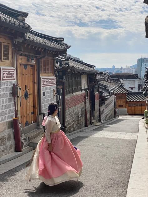 South Korea Pink Aesthetic, South Korea Vacation Aesthetic, Korea Hanbok Aesthetic, South Korea Vision Board, South Korea Aesthetic Travel, Korea South Seoul, Seoul South Korea Aesthetics, Hanok Village Seoul, South Korea Trip Aesthetic