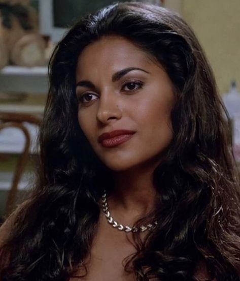 Sally Richardson, Salli Richardson, Salli Richardson Whitfield, Mob Wife Makeup, Be A Boss, Wife Style, 90s Girl, Vintage Black Glamour, Black Goddess