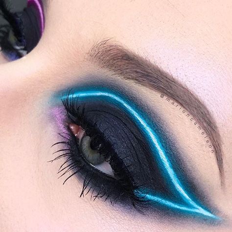 Halloweenský Makeup, Drag Make-up, Neon Makeup, Makijaż Smokey Eye, Eye Makeup Designs, Makeup Eye Looks, Goth Makeup, Creative Eye Makeup, Crazy Makeup