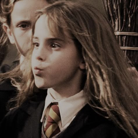 Hermione Granger Funny, Hermione Granger Icons, Amy Valentine, Harry Potter Icons, Candice King, Harry Potter Images, Harry Potter Hermione, Harry Potter Pictures, Ginny Weasley