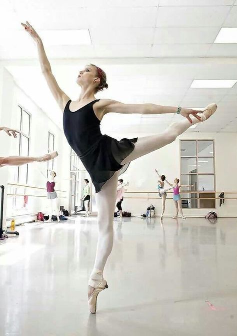 Keenan Kampa in class 1 Keenan Kampa, Vaganova Ballet Academy, Ballet Positions, Ballet Images, Class Photo, Dance Inspiration, Ballet Academy, Ballet Exercises, Ballet Performances