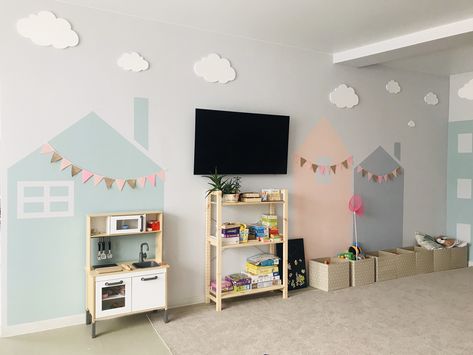 Painted House On Wall Playroom, House Painted On Wall Kids, Playroom Mural Ideas Diy, Bright Playroom, House Mural, Babies Bedroom, Kids Church Rooms, Loft Playroom, Playroom Mural