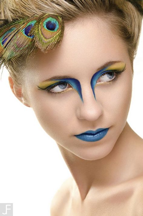 fantasy Peacock Eye Makeup, Peacock Makeup, Fantasy Make-up, Dramatic Eye Makeup, Eye Makeup Ideas, Makeup Samples, Dramatic Makeup, Dramatic Eyes, Makeup Guide