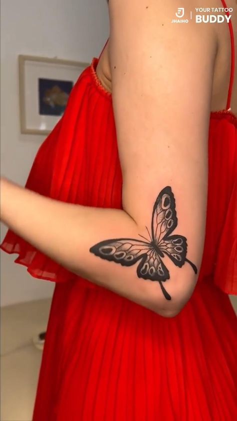 Folding Tattoo, Elbow Tattoos For Women, Hirsch Tattoo Frau, Tattooing Inks, Butterfly Tattoos For Women, Muster Tattoos, Elbow Tattoos, Tasteful Tattoos, Tattoo Artwork